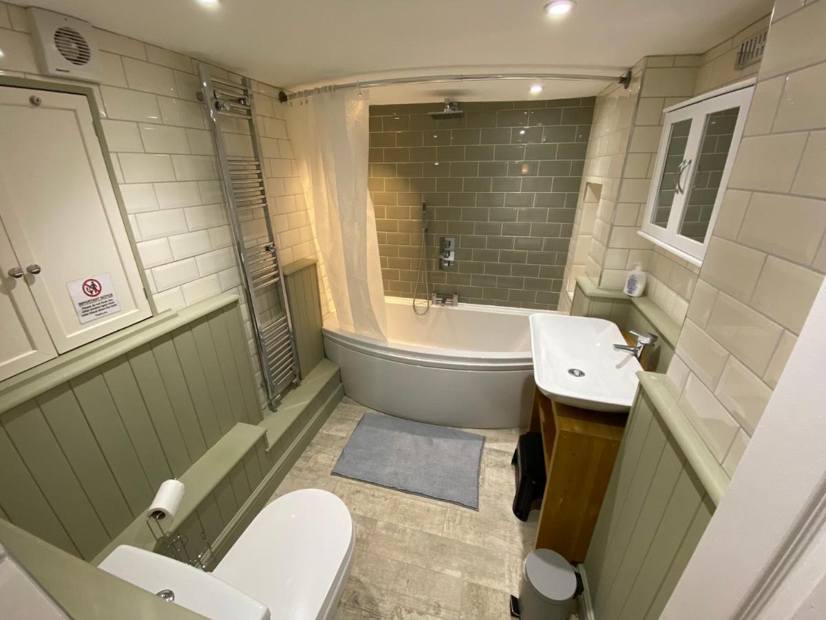 Westons Hideaway, 2 Bed, Free Parking, 6 Mins Walk To Beach, Ngoại thất bức ảnh